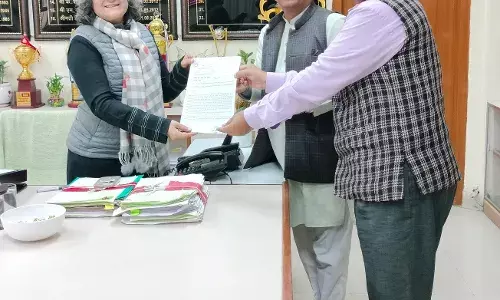 शिक्षक संघ ने रिकवरी रोकने और रुका वेतन जारी करने की उठाई मांग शिक्षक संघ ने रिकवरी रोकने और रुका वेतन जारी करने की उठाई मांग