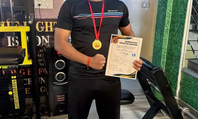 जिला पावरलिफ्टिंग चैंपियनशिप:  खिलाड़ियों ने जीते पदक