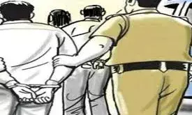 बैट्री चोरी का खुलासा , दो आरोपी गिरफ्तार, नशे में धुत होकर करते थे वारदातें