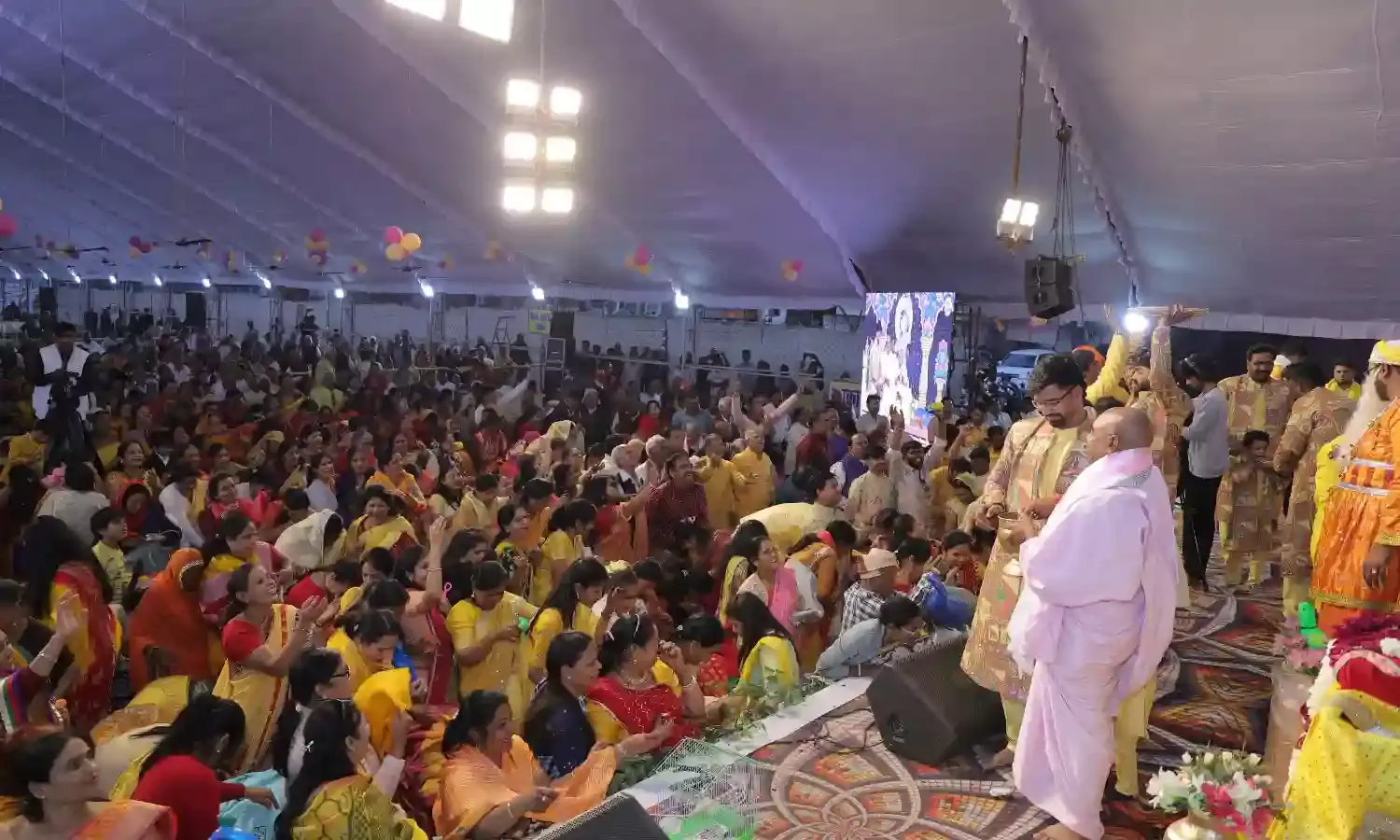 घर को स्वर्ग बनाना है तो दिमाग में बर्फ की ओर जुबान में शुगर की फैक्ट्री डाल दो-संत दिग्विजयरामजी