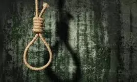 प्रौढ़ ने नीम के पेड़ से लटककर की खुदकुशी, कारण अभी अज्ञात