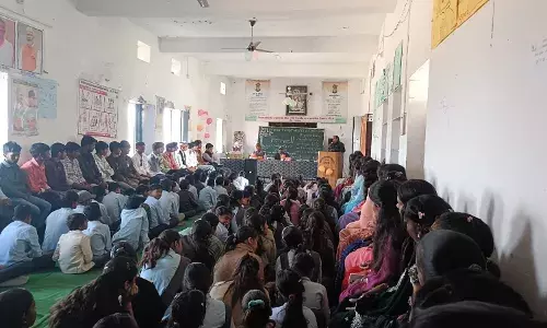 सेवानिवृत प्राचार्य द्वारा बोरज विद्यालय में साउंड सिस्टम भेंट