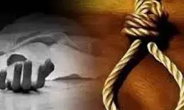 युवक ने फांसी लगाकर दी जान, बेटे का शव देख, मां की फूट पड़ी चीत्कार