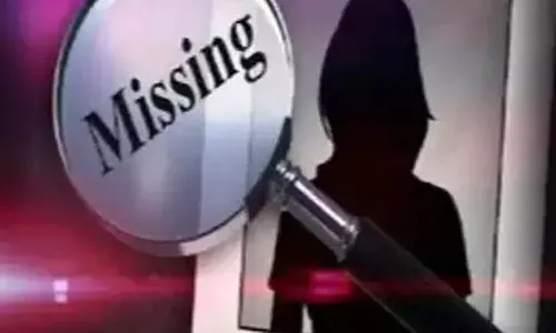 घर से स्कूल जाने निकली छात्रा लापता:मोबाइल भी स्विच ऑफ आ रहा, मां ने दर्ज करवाया मुकदमा घर से स्कूल जाने निकली छात्रा लापता:मोबाइल भी स्विच ऑफ आ रहा, मां ने दर्ज करवाया मुकदमा