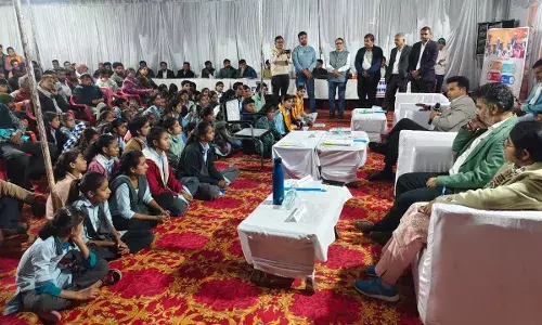 कंथारिया रात्रि चौपाल में जिला कलक्टर ने की जनसुनवाई