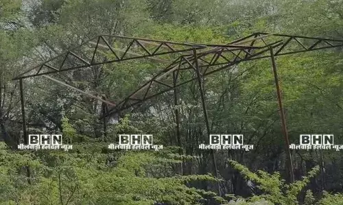 सहाड़ा में शर्मनाक तस्वीर! जिंदा लोगों के लिए सराय चमक रही, मुर्दों को जलाने के लिए टीन शेड तक नहीं… विकास पर उठे बड़े सवाल सहाड़ा में शर्मनाक तस्वीर! जिंदा लोगों के लिए सराय चमक रही, मुर्दों को जलाने के लिए टीन शेड तक नहीं… विकास पर उठे बड़े सवाल