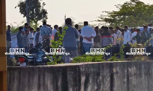 ट्रेन की चपेट में आने से युवक की मौत