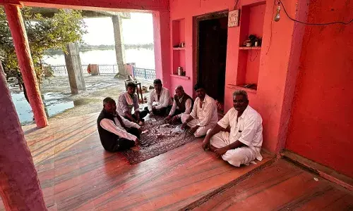 बोरी माता में दान पात्र खोला