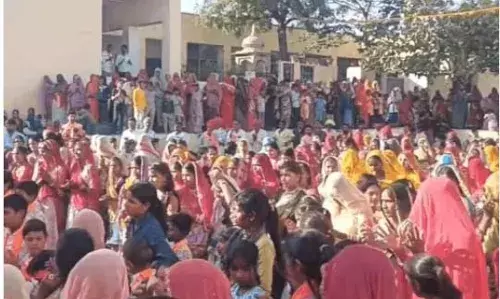 कटार गांव में विराट हिंदू सम्मेलन का आयोजन, शोभायात्रा और धर्म सभा में उमड़ा जनसैलाब