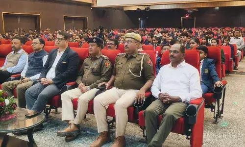 सड़क हादसों में कमी लाने के लिए हों सार्थक प्रयास - जिला कलक्टर