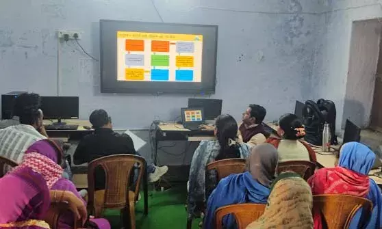 आयुष्मान आदर्श ग्राम योजना की प्रथम मासिक बैठक बन का खेड़ा में आयोजित