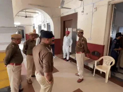 अजमेर में एक बार फिर कलेक्ट्रेट को उड़ाने की धमकी:लिखा- दो मंजिलों में सल्फर नाइट्रेट वाले आईडी लगाए हैं, 11:50 बजे ब्लास्ट करेंगे