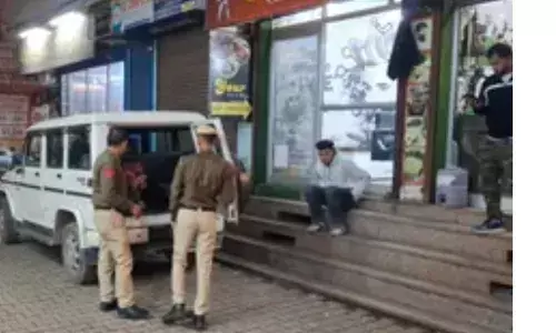 महिला के साथ होटल आए कपड़ा कारोबारी की संदिग्ध मौत, कमरे में मिकी लाश