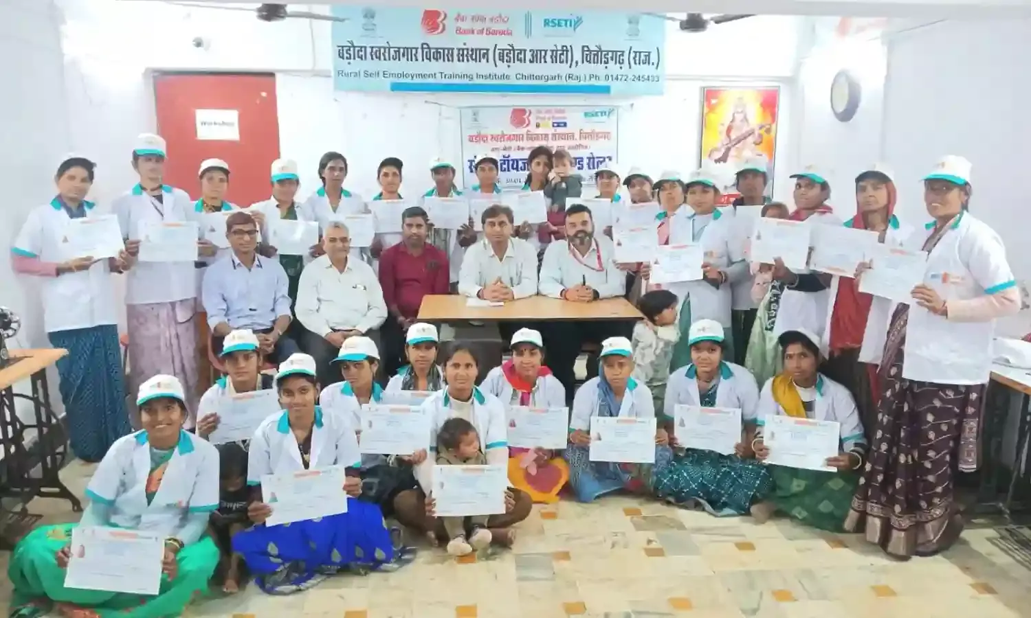 अब महिलाऐं होंगी आत्म निर्भर, सोफ्ट टाॅयज बनाने का प्रशिक्षण किया प्राप्त