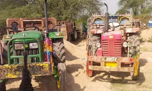 अवैध बजरी खनन पर बड़लियास पुलिस की कार्रवाई, दो ट्रैक्टर जब्त