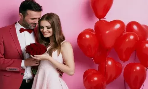 दिखावे के प्यार से दूर खुद को तलाशने की जरूरत, रिश्तों में बढ़ती कड़वाहट के बीच एक नई राह दिखावे के प्यार से दूर खुद को तलाशने की जरूरत, रिश्तों में बढ़ती कड़वाहट के बीच एक नई राह