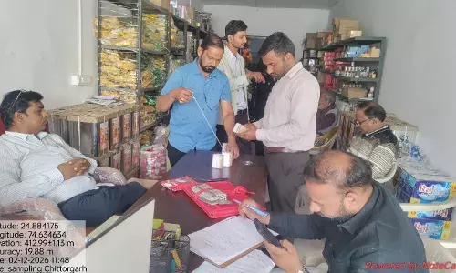 शुद्ध आहार पर वार: शहद और चाय पत्ती के नमूने लिए, हेल्पलाइन नंबर जारी