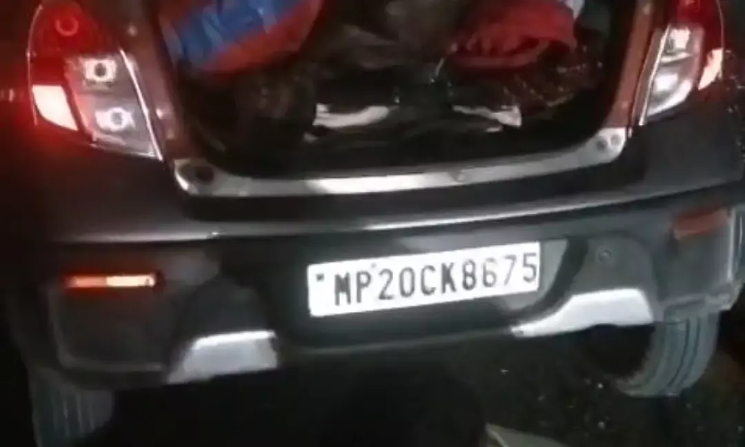 जयपुर-कोटा हाईवे पर भीषण सड़क हादसा: ट्रेलर में घुसी कार, मध्य प्रदेश के 5 लोगों की मौत जयपुर-कोटा हाईवे पर भीषण सड़क हादसा: ट्रेलर में घुसी कार, मध्य प्रदेश के 5 लोगों की मौत