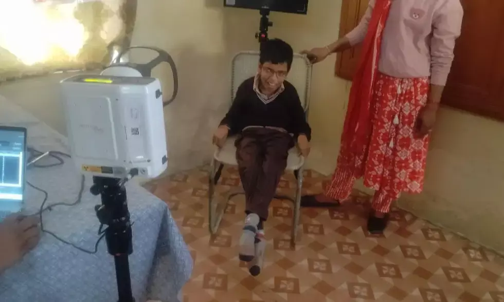 भीलवाड़ा में दिव्यांगजनों के लिए विशेष हैंड-हेल्ड एक्स-रे शिविर आयोजित भीलवाड़ा में दिव्यांगजनों के लिए विशेष हैंड-हेल्ड एक्स-रे शिविर आयोजित