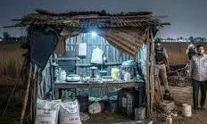 प्रतापगढ़ पुलिस की बड़ी कार्रवाई: खेत की झोपड़ी में चल रही ड्रग्स फैक्ट्री का भंडाफोड़, 1.60 करोड़ की एमडी जब्त