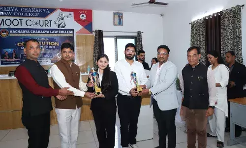 आचार्य चाणक्य लॉ कॉलेज में संवैधानिक क्विज प्रतियोगिता का आयोजन, ऊर्मिला और अमित रहे विजेता