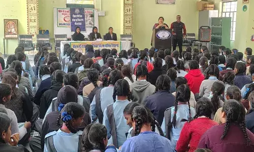 बापूनगर विद्यालय में विधिक जागरूकता कार्यशाला