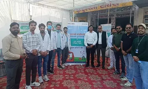 निःशुल्क स्वास्थ्य जांच व दवा वितरण