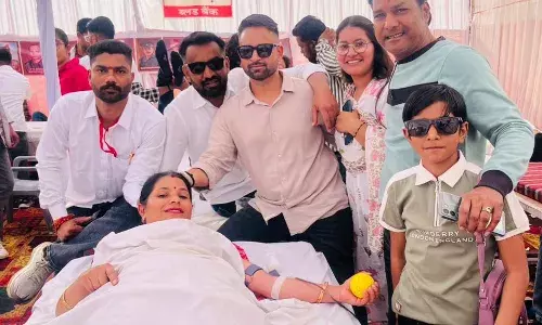 भीलवाड़ा में उमड़ा देशभक्ति का सैलाब,पुलवामा शहीदों की याद में 1763 यूनिट ’ऐतिहासिक’ रक्तदान भीलवाड़ा में उमड़ा देशभक्ति का सैलाब,पुलवामा शहीदों की याद में 1763 यूनिट ’ऐतिहासिक’ रक्तदान