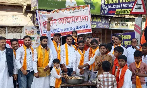 चंदेरिया में महाशिवरात्रि पर शोभा यात्रा, सुदर्शन व्यायाम शाला ने किया आयोजन चंदेरिया में महाशिवरात्रि पर शोभा यात्रा, सुदर्शन व्यायाम शाला ने किया आयोजन