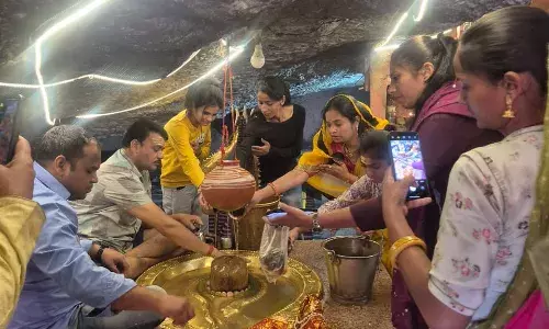 शिवालयो में भीड़ उमड़ी* शिवालयो में भीड़ उमड़ी*