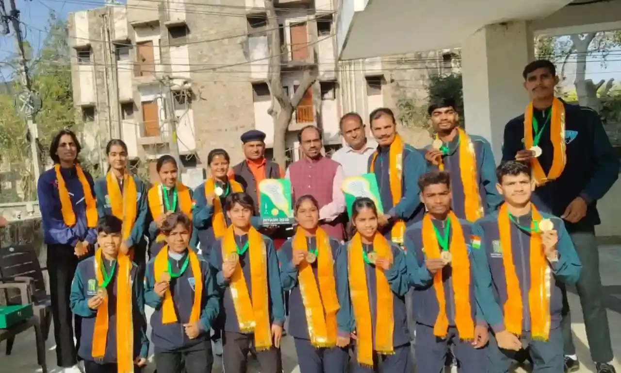 सांसद डॉक्टर रावत ने किया अंतरराष्ट्रीय लेक्रोज विजेताओं का सम्मान