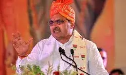 सीएम आवास पर बीकानेर-जोधपुर संभाग की बैठक, कार्यकर्ताओं को बजट योजनाएं घर-घर पहुंचाने का आह्वान