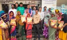 राजस्थान जन मंच ने झुग्गी झोपड़ी में रहने वाले 90 परिवारों को आटे के कट्टे वितरित किए राजस्थान जन मंच ने झुग्गी झोपड़ी में रहने वाले 90 परिवारों को आटे के कट्टे वितरित किए