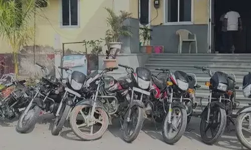 बिजयनगर पुलिस की बड़ी कार्रवाई, शातिर चोर पुलिस गिरफ्त में 9 मोटरसाइकिल बरामद की