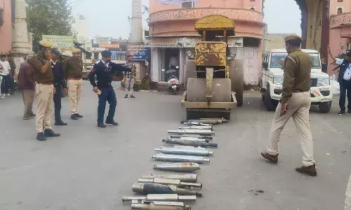 50 बाइक जब्त, कानफोड़ू साइलेंसरों पर चला बुलडोजर