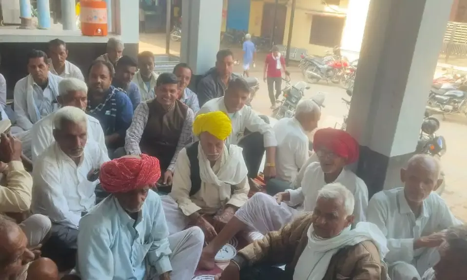 शनिमहाराज मंदिर में जांगिड़ ब्राह्मण समाज की चौखला बैठक, समाजहित में लिए गए महत्वपूर्ण निर्णय