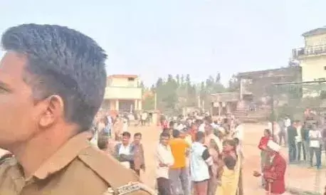 स्कूल की नई बिल्डिंग में फंदे से लटका मिला युवक-युवती का शव, क्षेत्र में फैली सनसनी