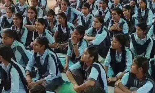 मेधावी छात्राओं के लिए खुशखबरी: 3.50 लाख बालिकाओं के खातों में पहुँची गार्गी पुरस्कार की राशि, वंचित छात्राएं 28 फरवरी तक करें आवेदन मेधावी छात्राओं के लिए खुशखबरी: 3.50 लाख बालिकाओं के खातों में पहुँची गार्गी पुरस्कार की राशि, वंचित छात्राएं 28 फरवरी तक करें आवेदन