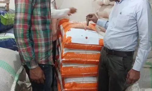 मिलावटी मसालों पर खाद्य सुरक्षा विभाग की कार्यवाही, 400 किलो से अधिक मसाला सीज मिलावटी मसालों पर खाद्य सुरक्षा विभाग की कार्यवाही, 400 किलो से अधिक मसाला सीज