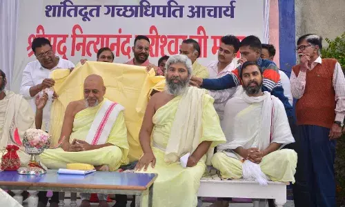 अजमेर में 400 वर्ष प्राचीन संभवनाथ भगवान जिन मंदिर के पुनरास्थान का भूमि पूजन सम्पन्न अजमेर में 400 वर्ष प्राचीन संभवनाथ भगवान जिन मंदिर के पुनरास्थान का भूमि पूजन सम्पन्न