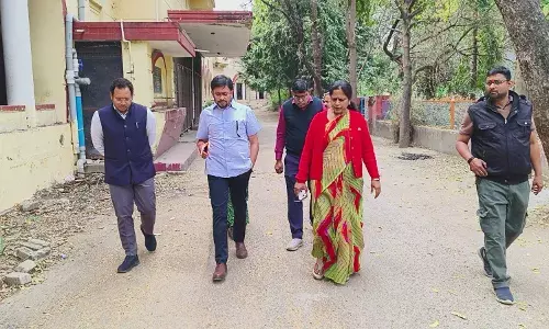 जिला कलेक्टर मेहता ने पीएम श्री विद्यालय सूरजपोल का किया आकस्मिक निरीक्षण