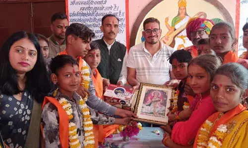 बाघपुरा में कक्षा 8 के विद्यार्थियों को दी विदाई बाघपुरा में कक्षा 8 के विद्यार्थियों को दी विदाई