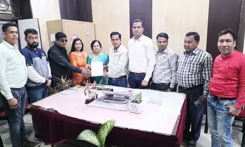 उपभोक्ता अधिकार समिति युवा इकाई ने टेक्सटाइल मार्केट की समस्याओं को लेकर नगर निगम भीलवाड़ा को सौंपा ज्ञापन