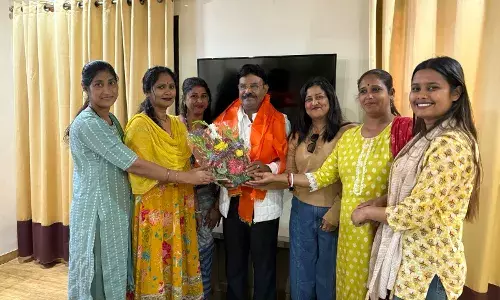 पूर्वांचल जन चेतना समिति ट्रस्ट के पदाधिकारी ने किया पूर्व केंद्रीय मंत्री का स्वागत