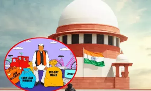 सब कुछ मुफ्त देंगे तो लोग काम क्यों करेंगे?: फ्रीबीज कल्चर पर सुप्रीम कोर्ट की सख्त टिप्पणी सब कुछ मुफ्त देंगे तो लोग काम क्यों करेंगे?: फ्रीबीज कल्चर पर सुप्रीम कोर्ट की सख्त टिप्पणी