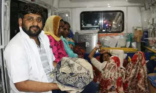 108 एम्बुलेंस में गूंजी किलकारी, रास्ते में हुआ सुरक्षित प्रसव 108 एम्बुलेंस में गूंजी किलकारी, रास्ते में हुआ सुरक्षित प्रसव