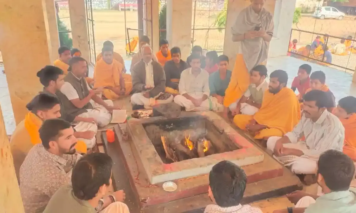 वेद विद्यालय में दीक्षांत समारोह संपन्न