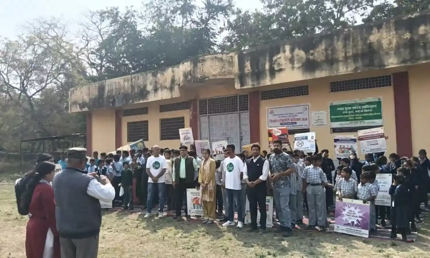 मूकबधिर एवं दिव्यांग बच्चों ने दिया नशा नहीं करने का संदेश