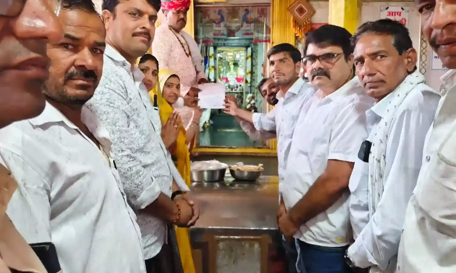 बद्रीलाल व दुर्गा देवी पुनः प्रशासक पद पर बहाल