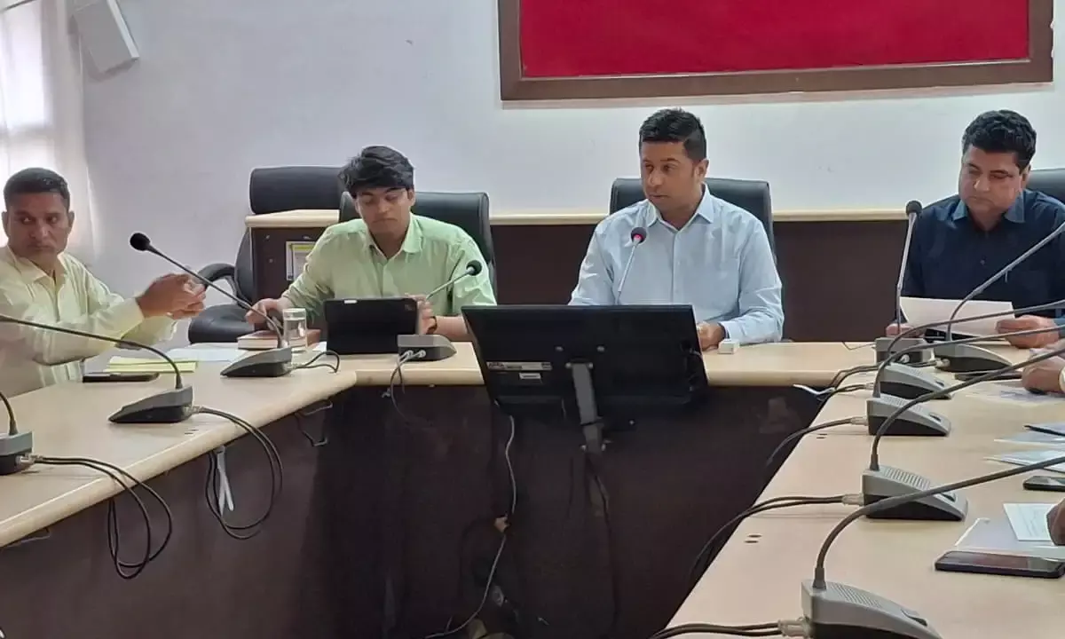 विशेष गहन पुनरीक्षण कार्यक्रम 2026: भीलवाड़ा जिले की अंतिम मतदाता सूची का प्रकाशन, कुल मतदाता 17.81 लाख विशेष गहन पुनरीक्षण कार्यक्रम 2026: भीलवाड़ा जिले की अंतिम मतदाता सूची का प्रकाशन, कुल मतदाता 17.81 लाख